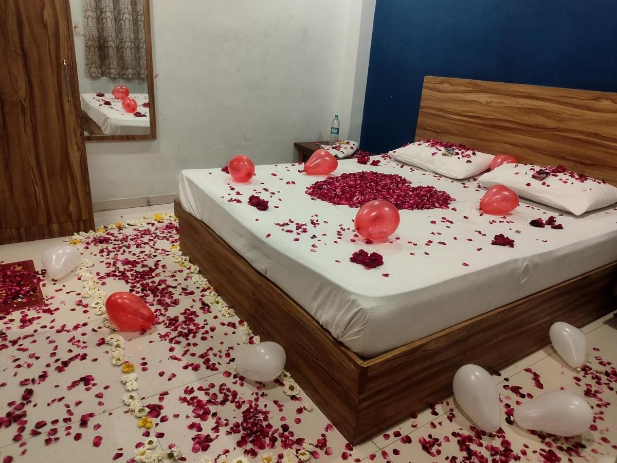 Hotel Guru Kripa - 500Mtr From Shreenathji Temple Nāthdwāra Exteriör bild